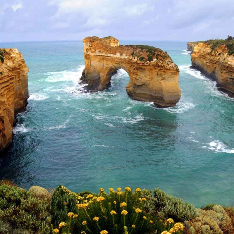 great ocean road australia island archway.jpg